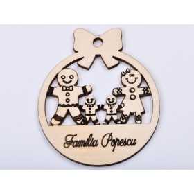 L405-Glob din lemn "Familie din turta dulce" 11 x10cm - 1 buc