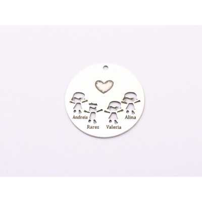 Pandantiv familie personalizat cu 4 membri din argint 925, siluete decupate și inimă, 18 mm S149