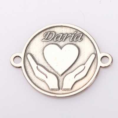 Bănuț de argint 925 gravat în relief Mâini cu Inimă Personalizat cu Nume E2101