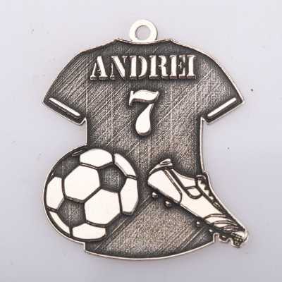 Pandantiv fotbalist din argint 925 personalizabil cu nume și număr, 25x21 mm S0048 G