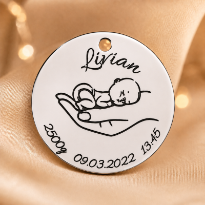 Banut Argint 925 Personalizat cu Nume, Data Nasterii si Bebelus in Palma 22mm 0.3mm S129