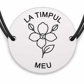 Brățară argint 925 cu bănuț gravat floare care se deschide, cu mesajul „La timpul meu", șnur negru reglabil — R0550