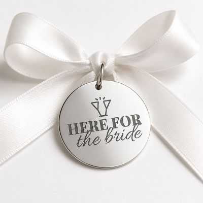 Bănuț Nuntă din Argint 925 „Here for the Bride" – Bănuț pentru Invitați și Alai 22 mm – N0024
