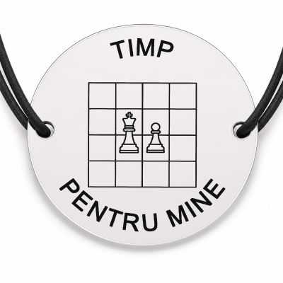 Brățară argint 925 cu bănuț gravat tabla de sah cu doua piese, șnur negru reglabil — R0721